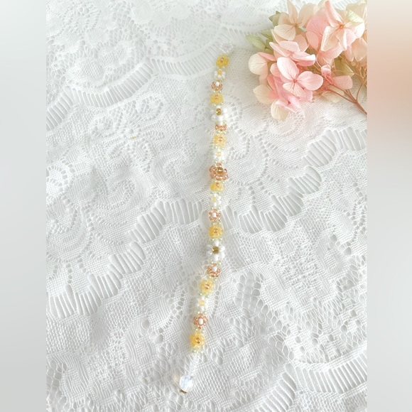 Boho Flower Bracelet - Picture 3 of 4